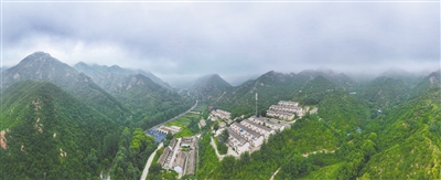 靈丘縣車河溝與龍渠溝的云霧景觀成為車河有機社區的生態名片。資料圖片